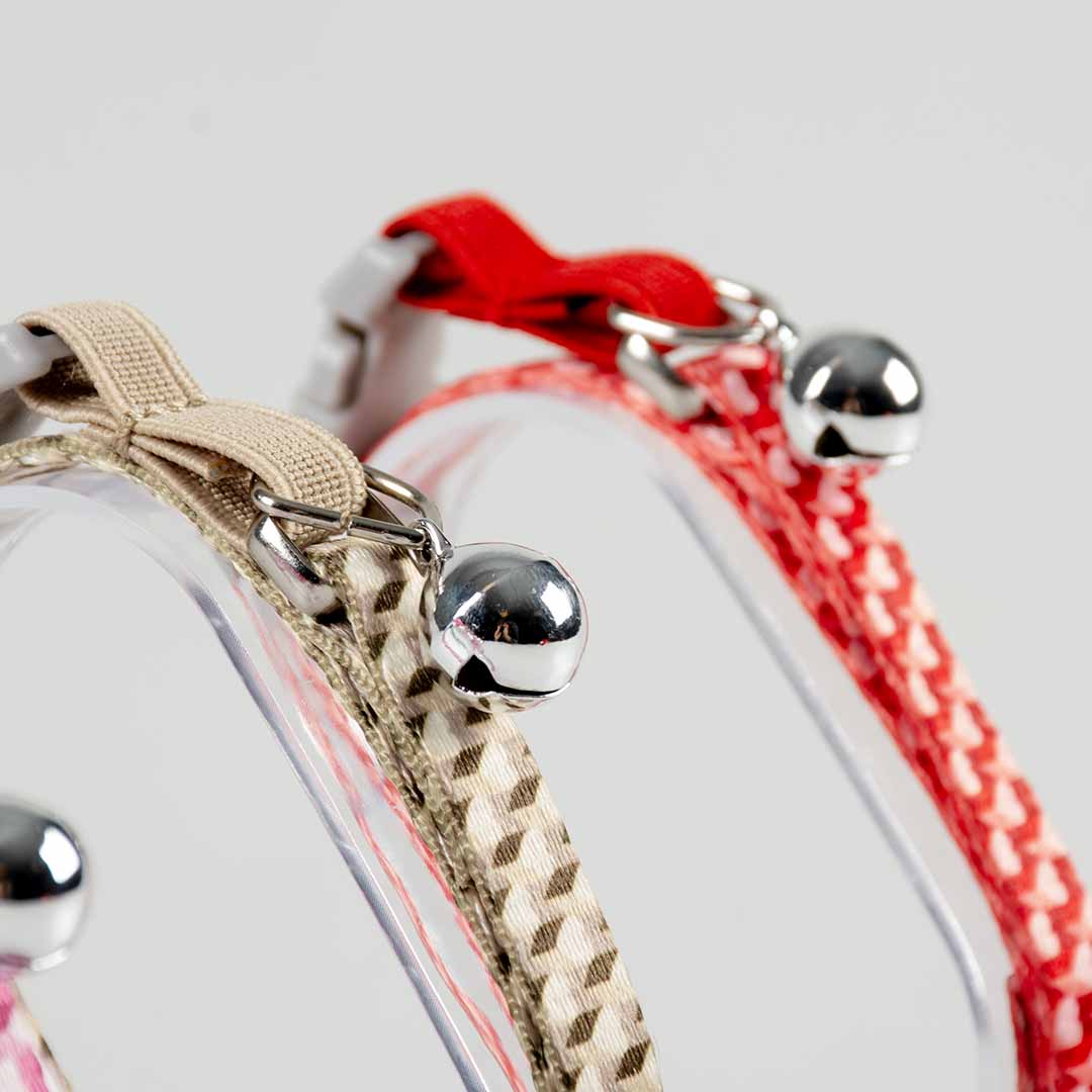 Cat Collar Retro Heart