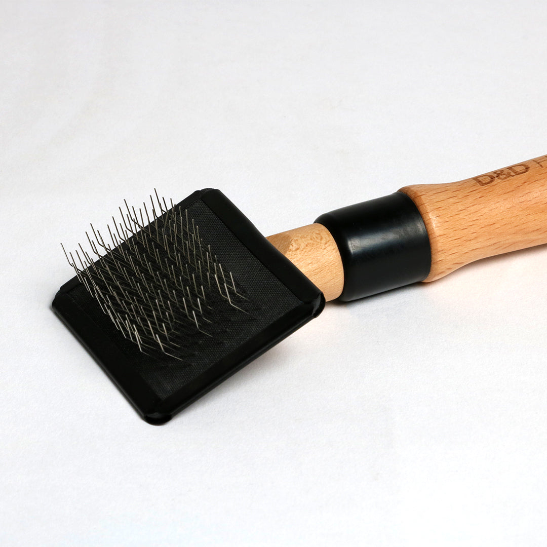 ARTHUR - Slicker brush Wood-coloured