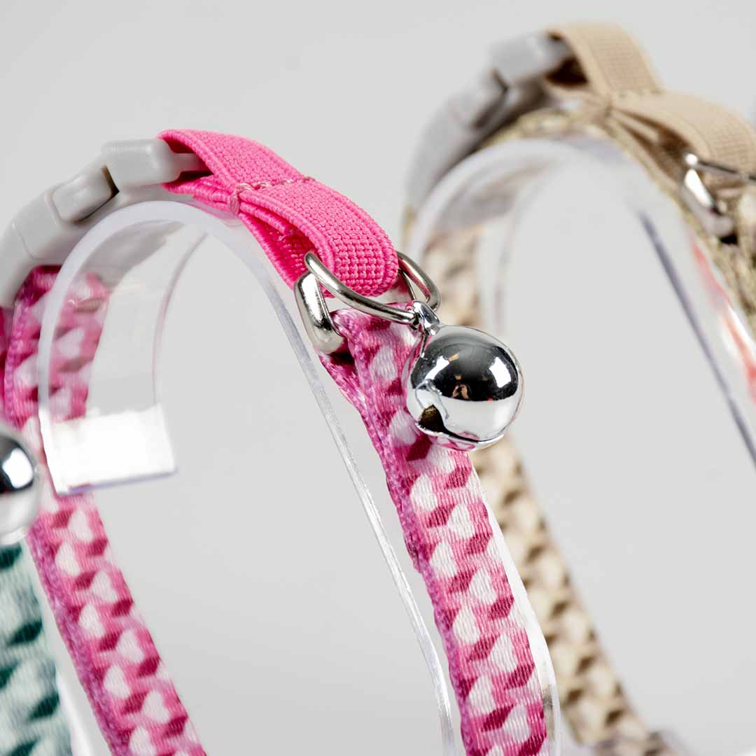 Cat Collar Retro Heart